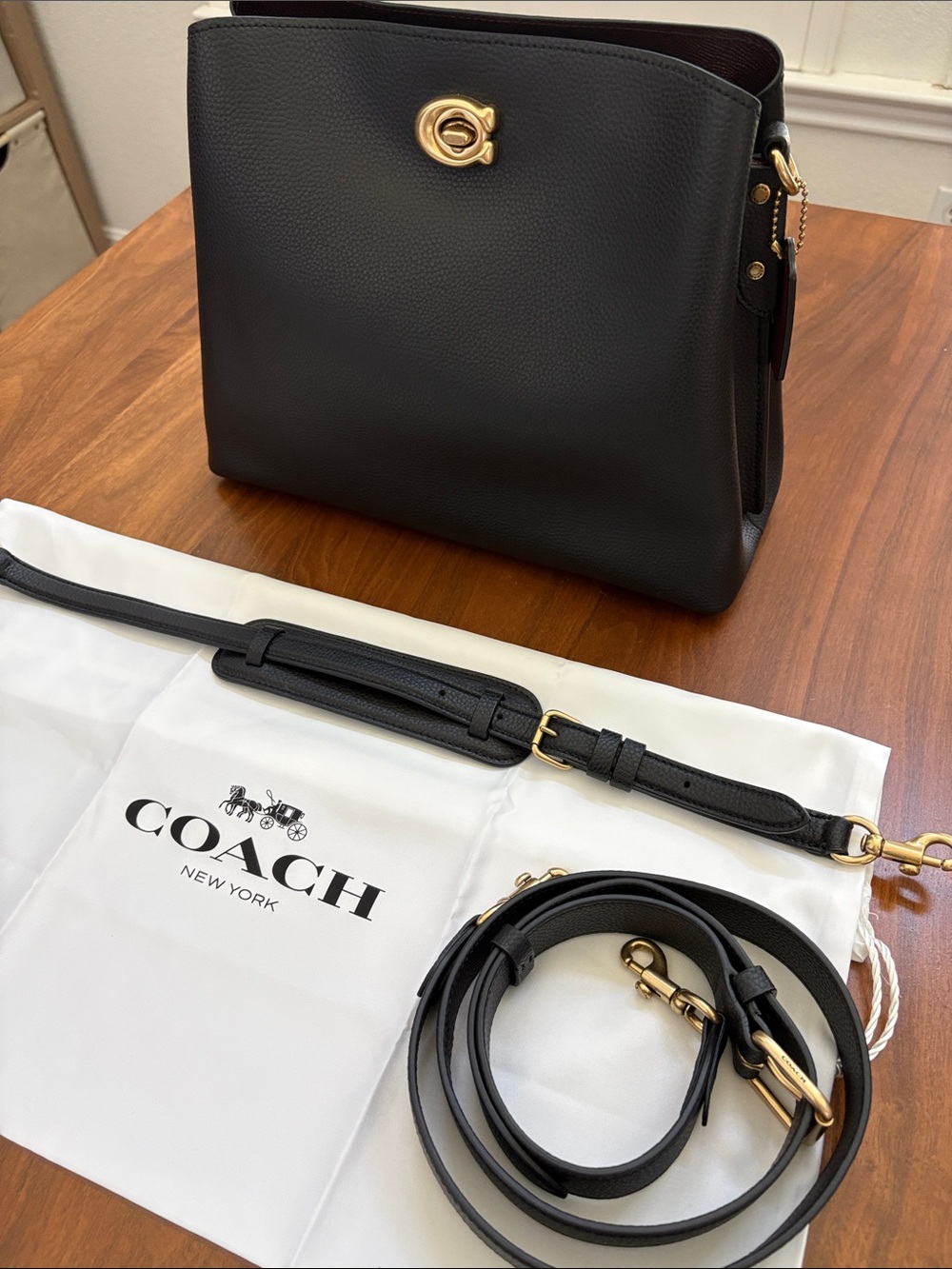 COACH Willow Bucket Bag Pebbled Leather Black Brass Hardware 2 straps Like New - Picture 3 of 10